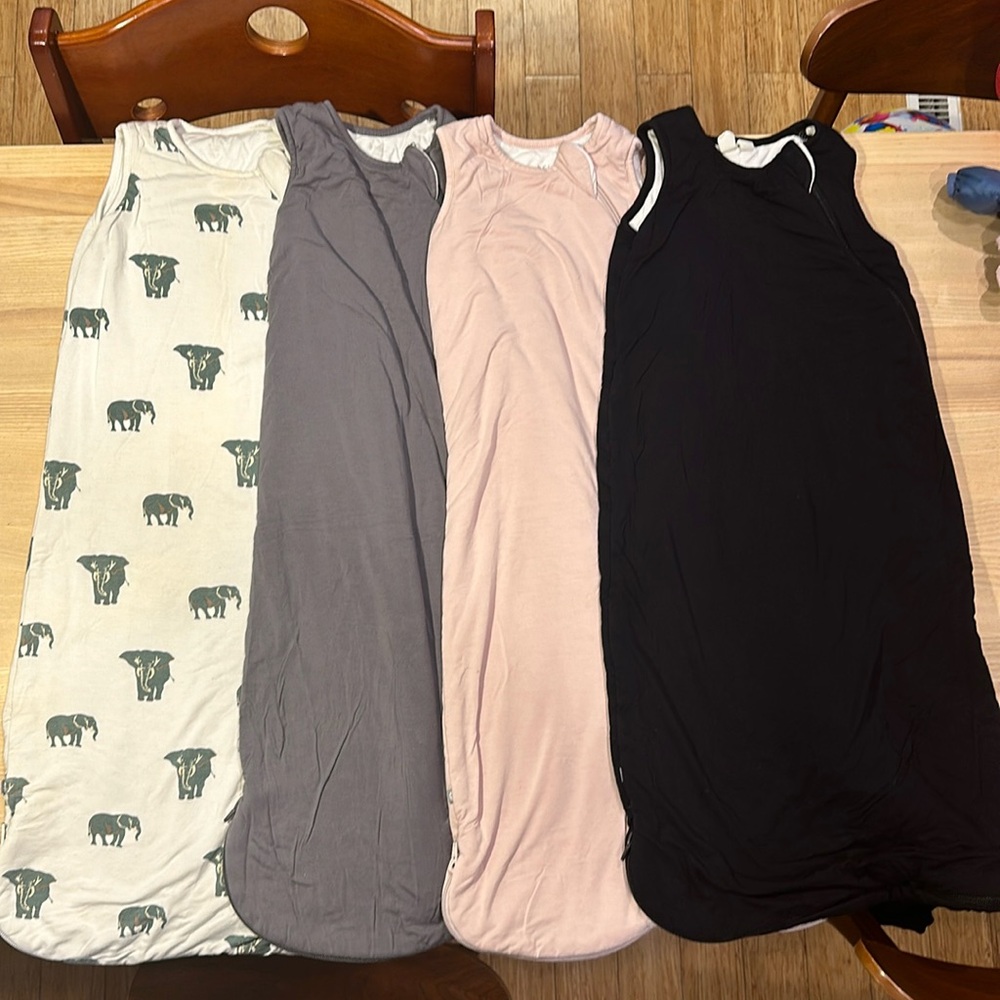 4 Kyte Togs size M. All different colors
